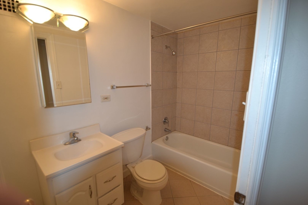 4180 N Marine Drive - Photo 7