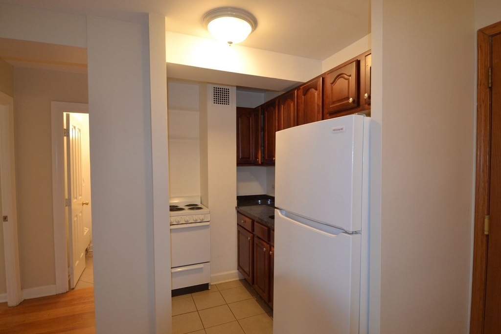4180 N Marine Drive - Photo 5