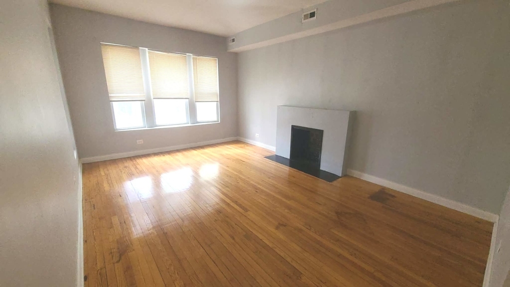 6507 S Ellis Avenue - Photo 1