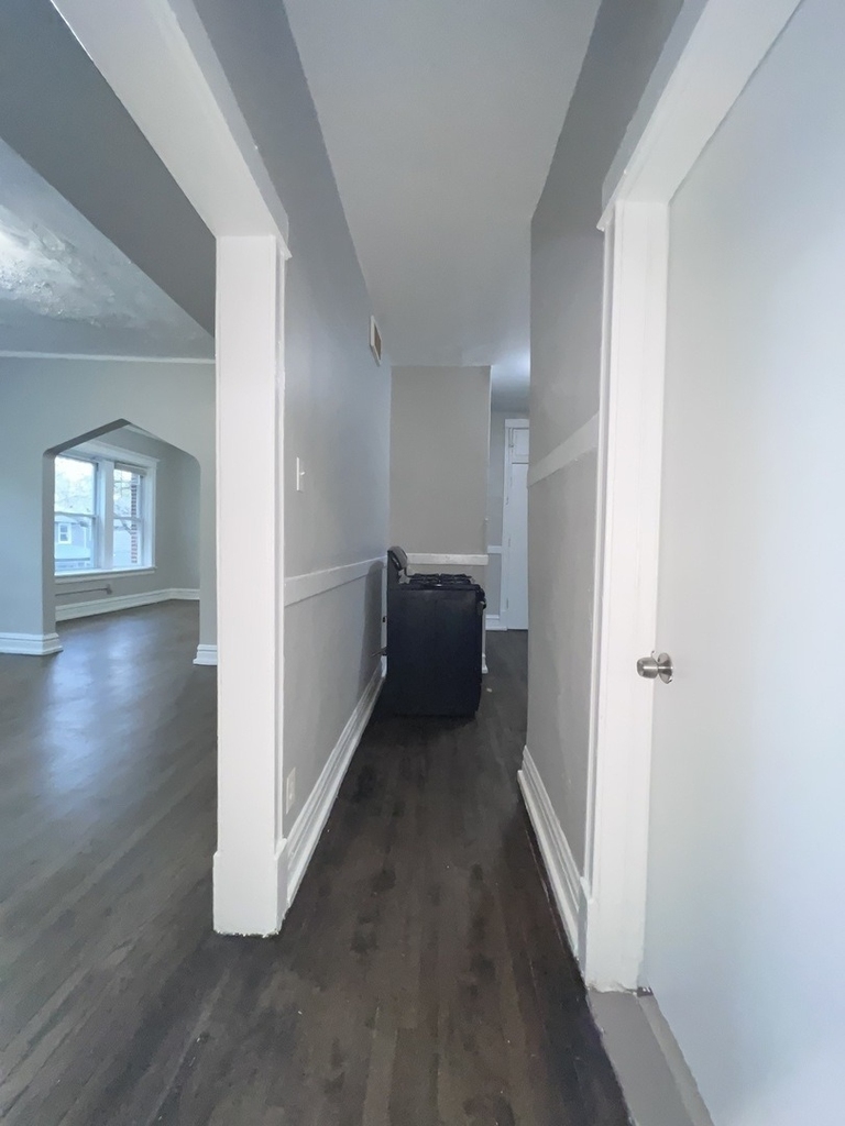2707 E 78th Street - Photo 21
