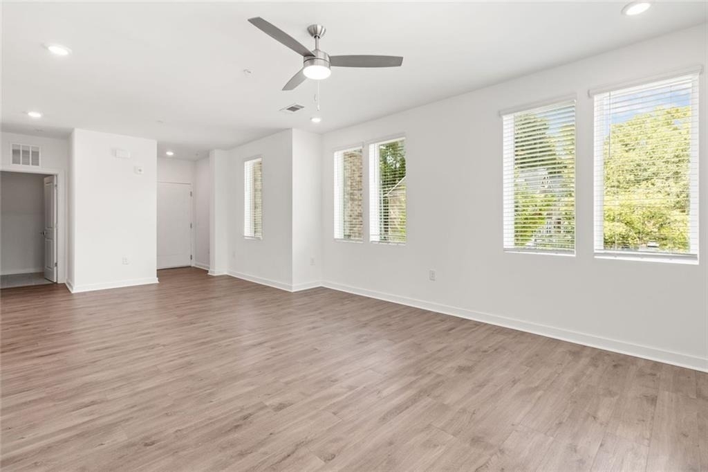 383 Grant Circle Se - Photo 3