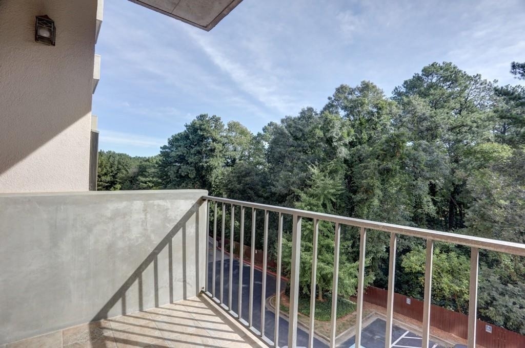 300 Johnson Ferry Road - Photo 8