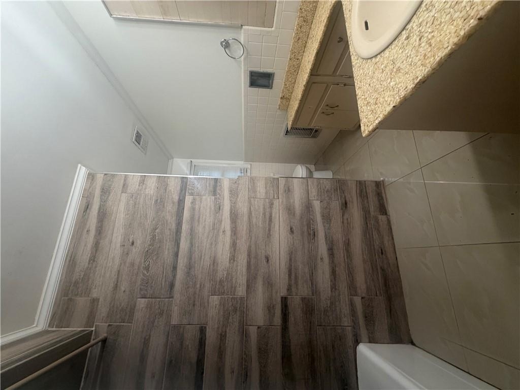 981 Woodward Park Drive - Photo 8