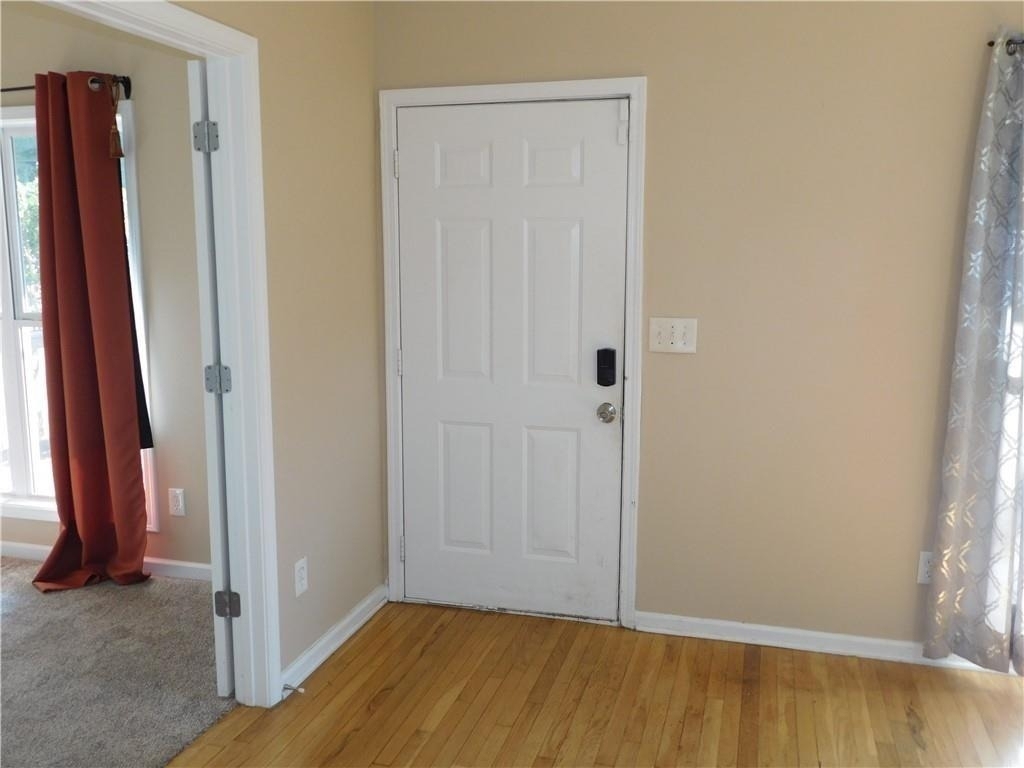 1005 Linam Avenue Se - Photo 2