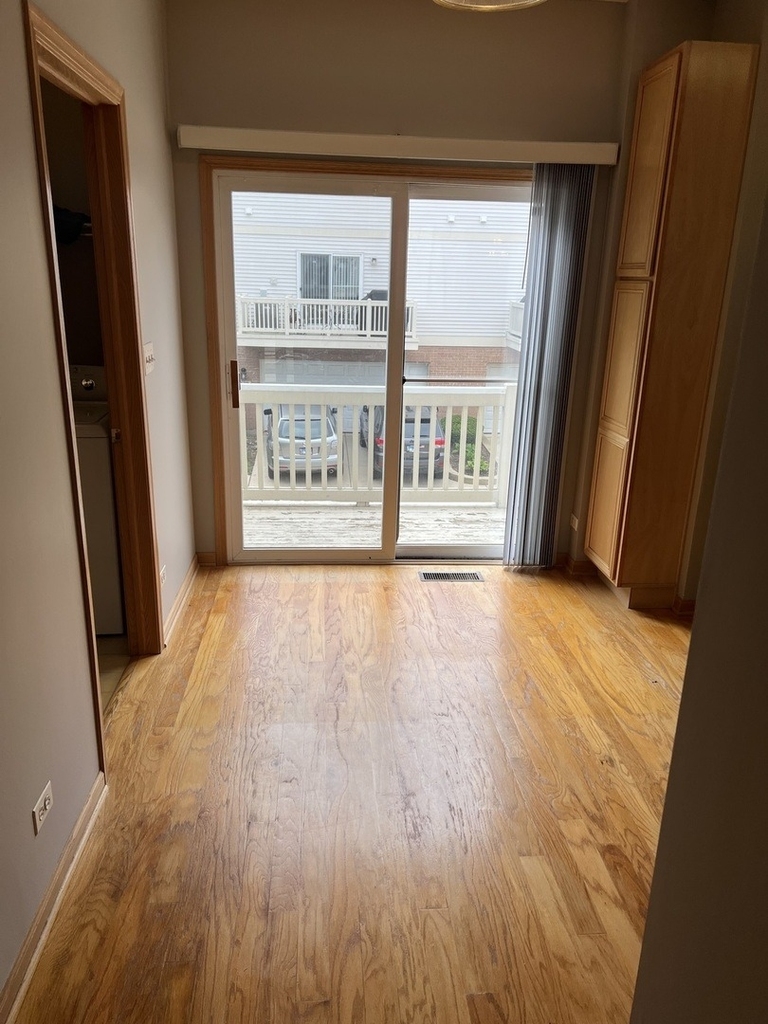 863 Pheasant Trail - Photo 4