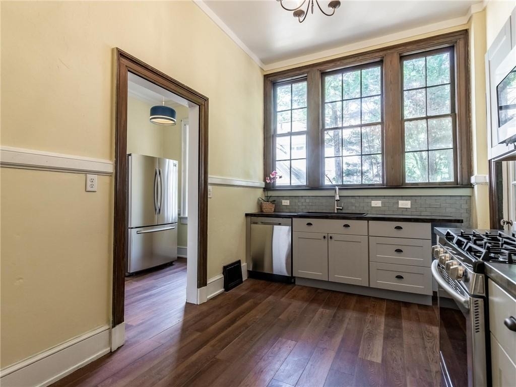 1681 E Clifton Road Ne - Photo 18
