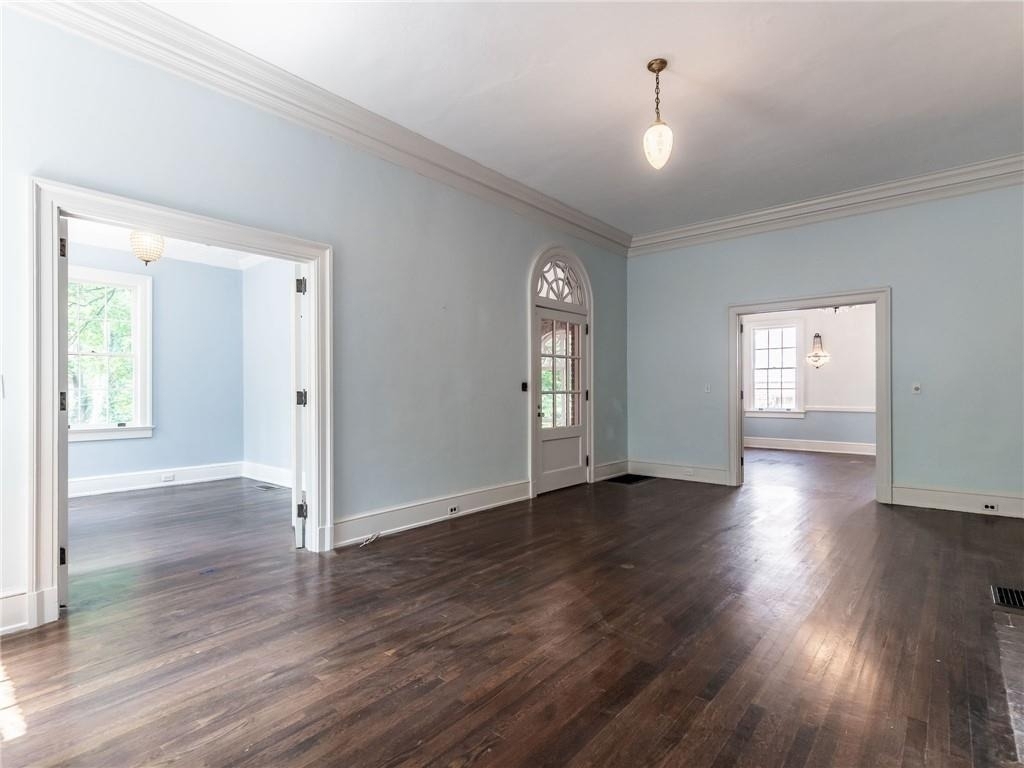 1681 E Clifton Road Ne - Photo 9