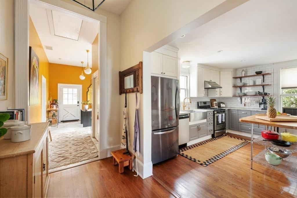 307 Georgia Avenue Se - Photo 11