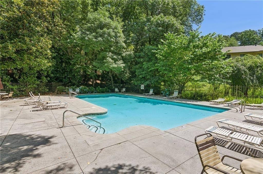 607 Lismore Se - Photo 32