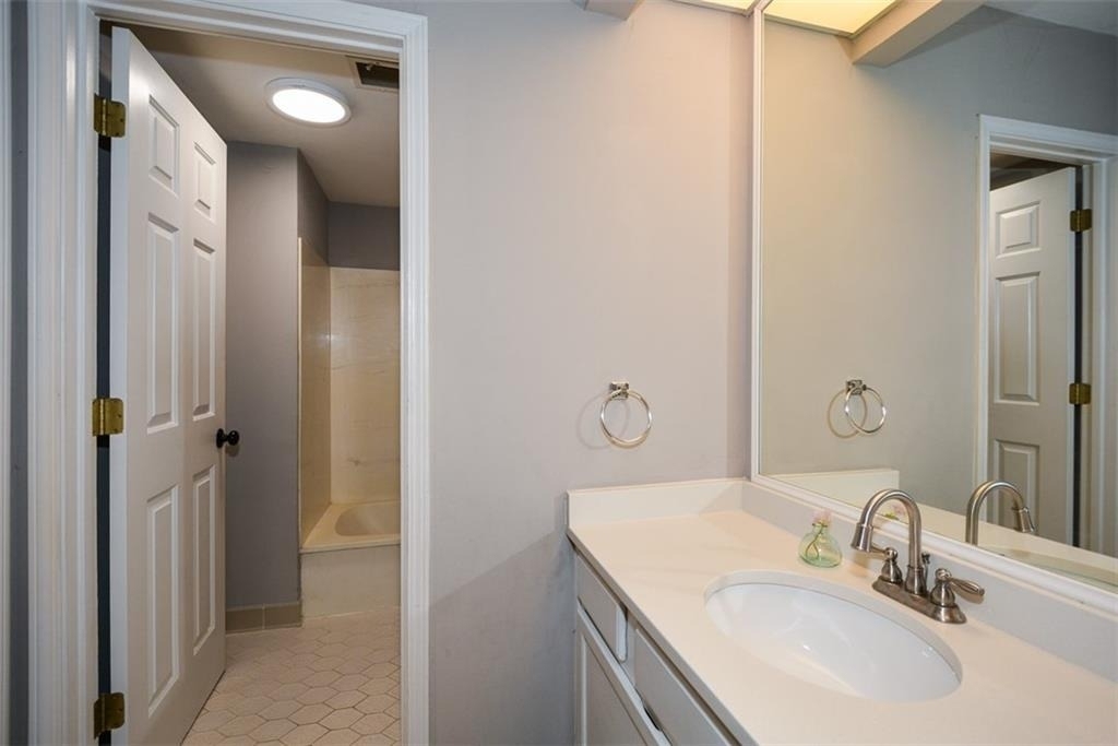 607 Lismore Se - Photo 21