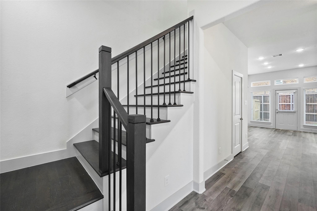 7242 Saint Augustine Street - Photo 3