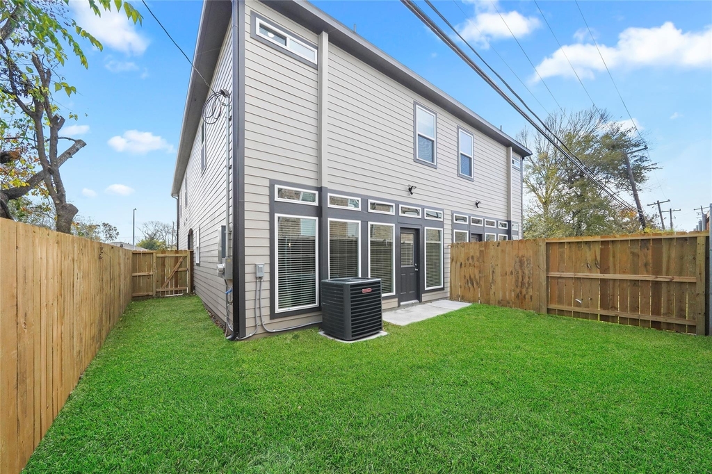 7242 Saint Augustine Street - Photo 19