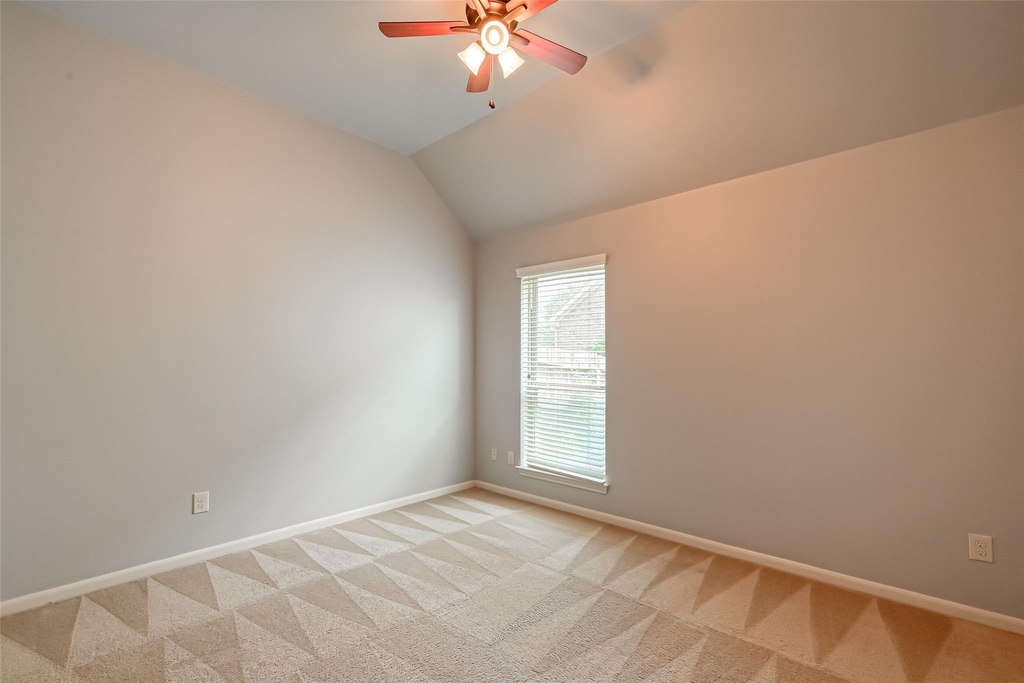 6206 Falling Briar Lane - Photo 32
