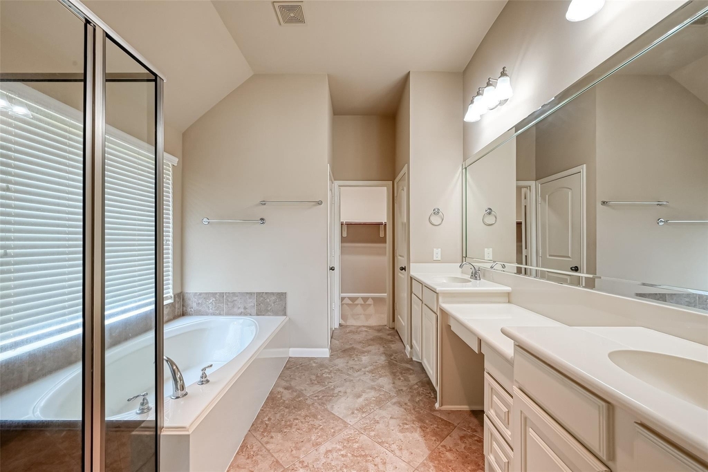 6206 Falling Briar Lane - Photo 38