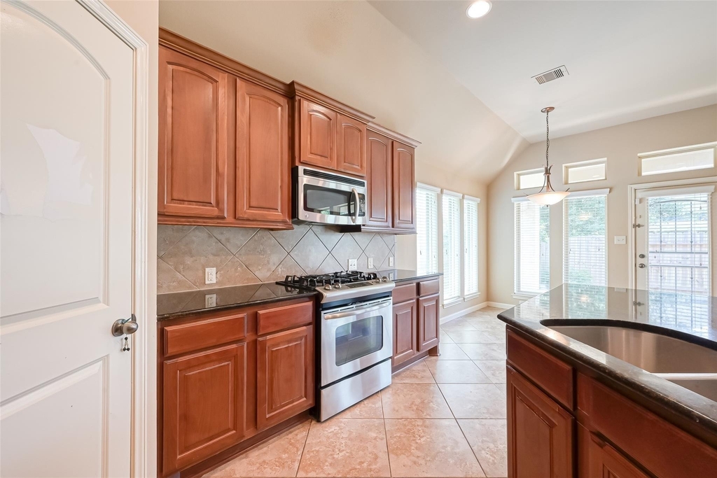 6206 Falling Briar Lane - Photo 25