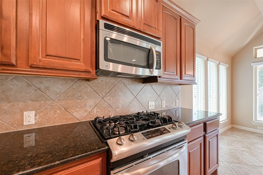 6206 Falling Briar Lane - Photo 27