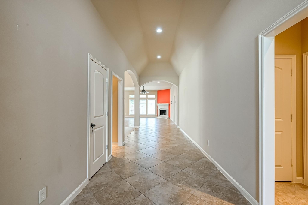 6206 Falling Briar Lane - Photo 10