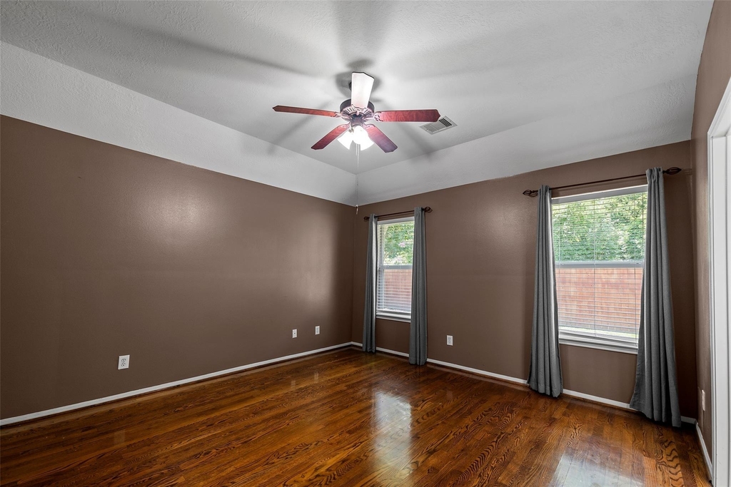 6907 Birnam Garden Lane - Photo 19
