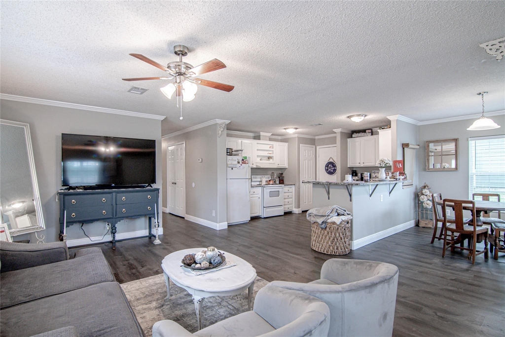 164 Varsity Drive - Photo 1
