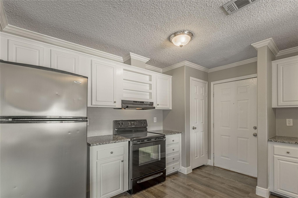 164 Varsity Drive - Photo 11
