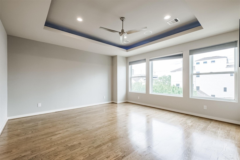 711 W Clay Street - Photo 32