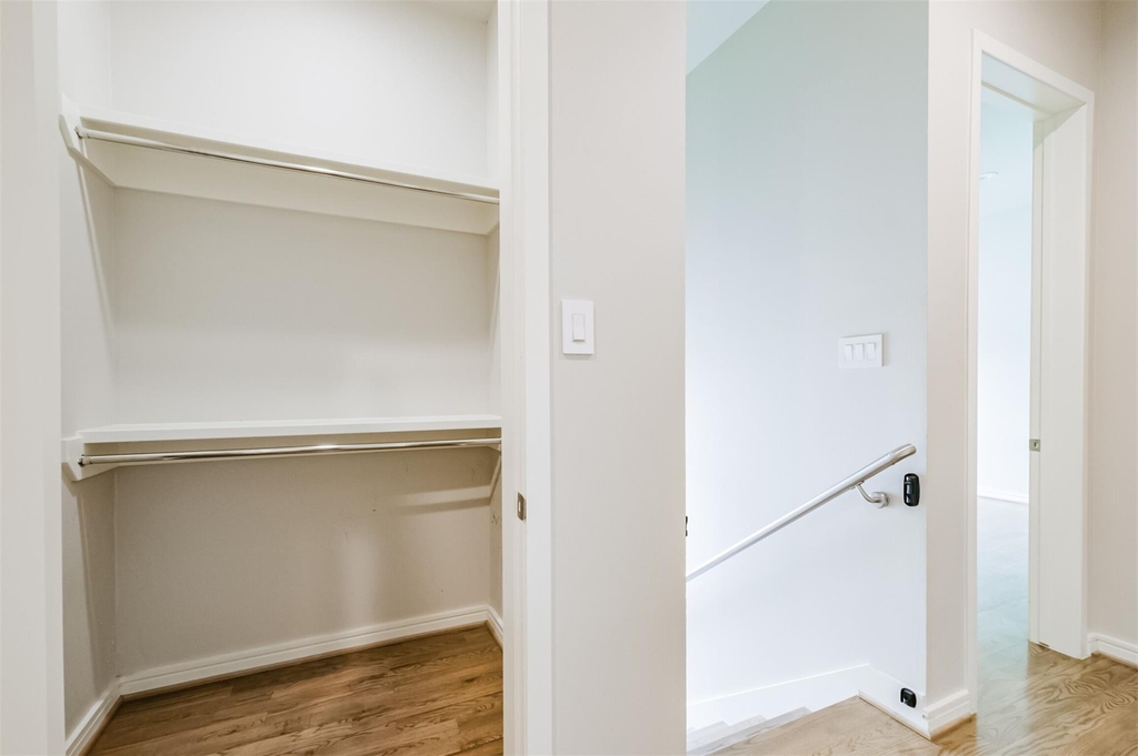 711 W Clay Street - Photo 41