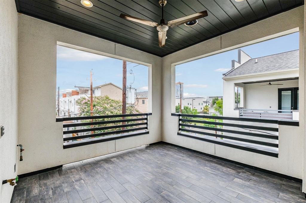 711 W Clay Street - Photo 30