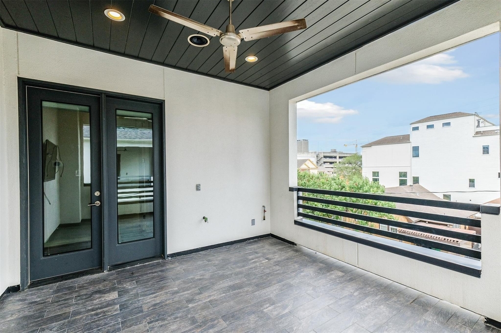 711 W Clay Street - Photo 31