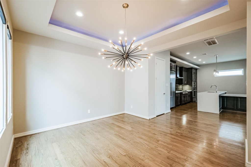711 W Clay Street - Photo 19