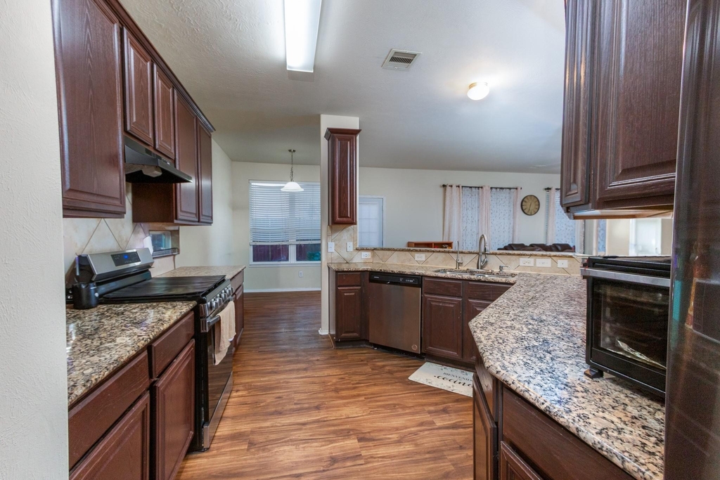 1107 Arum Road - Photo 3