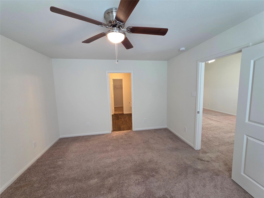 723 Crystal Lakes Drive - Photo 19