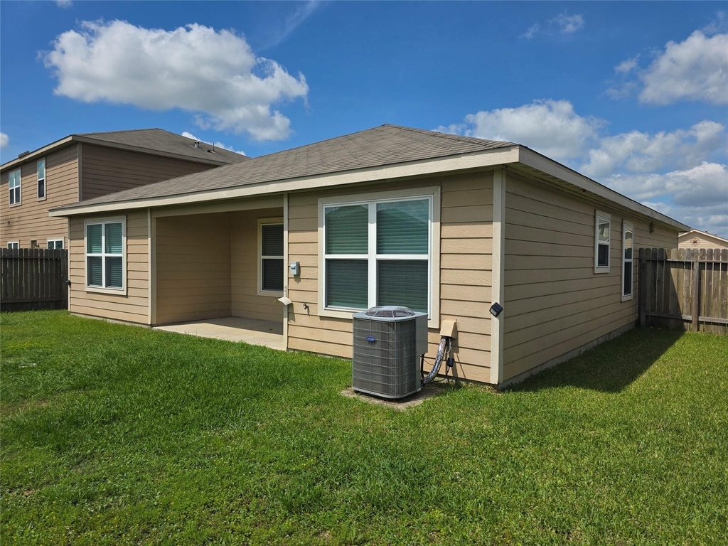 723 Crystal Lakes Drive - Photo 41