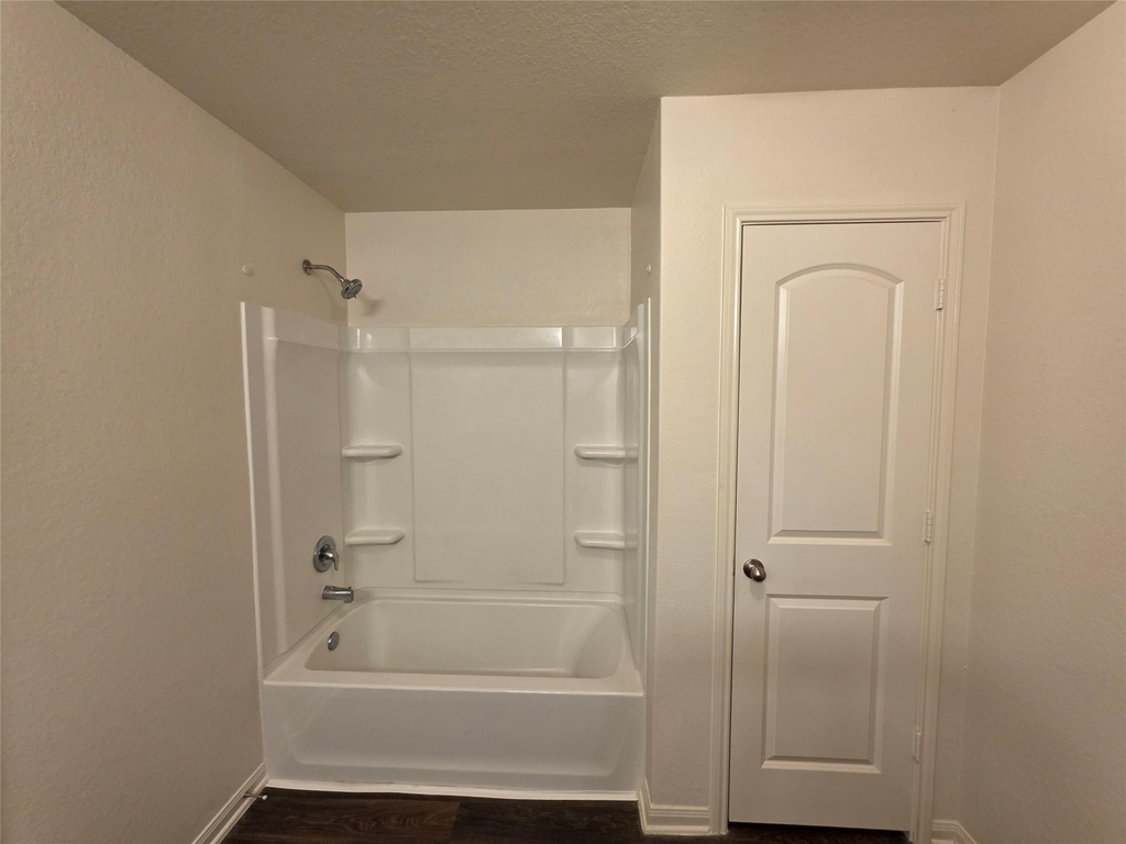 723 Crystal Lakes Drive - Photo 24