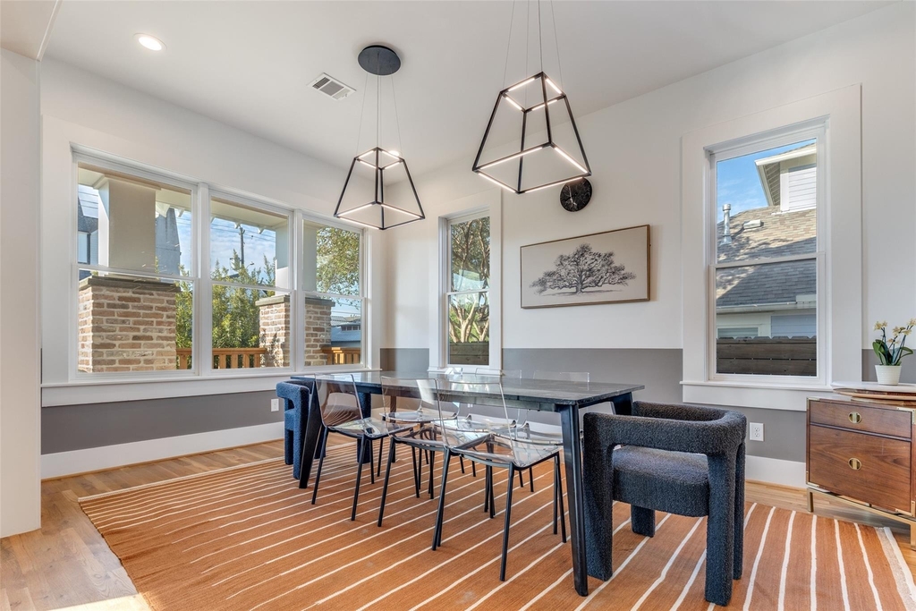 709 E 13th Street - Photo 8