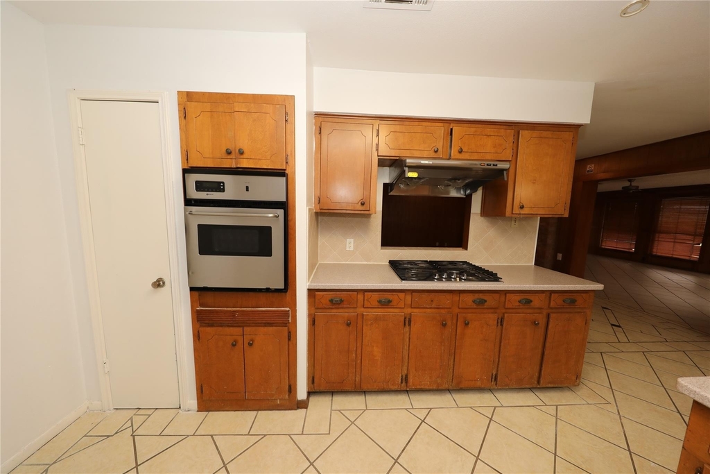 8519 Leader Street - Photo 17