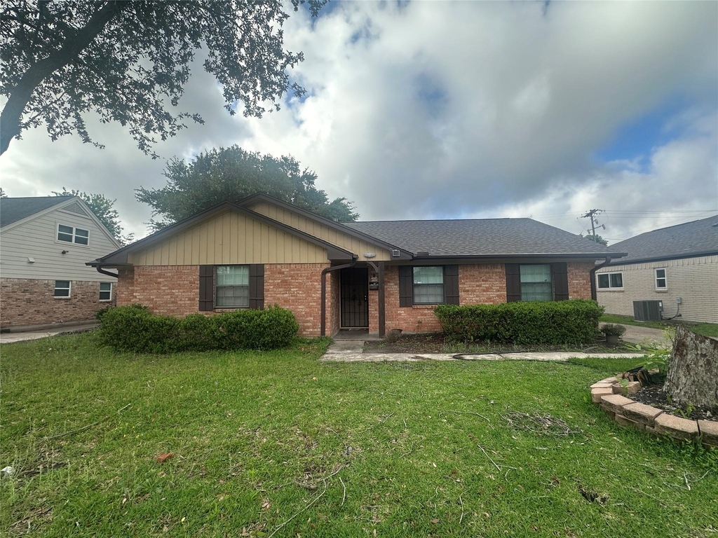 8519 Leader Street - Photo 0