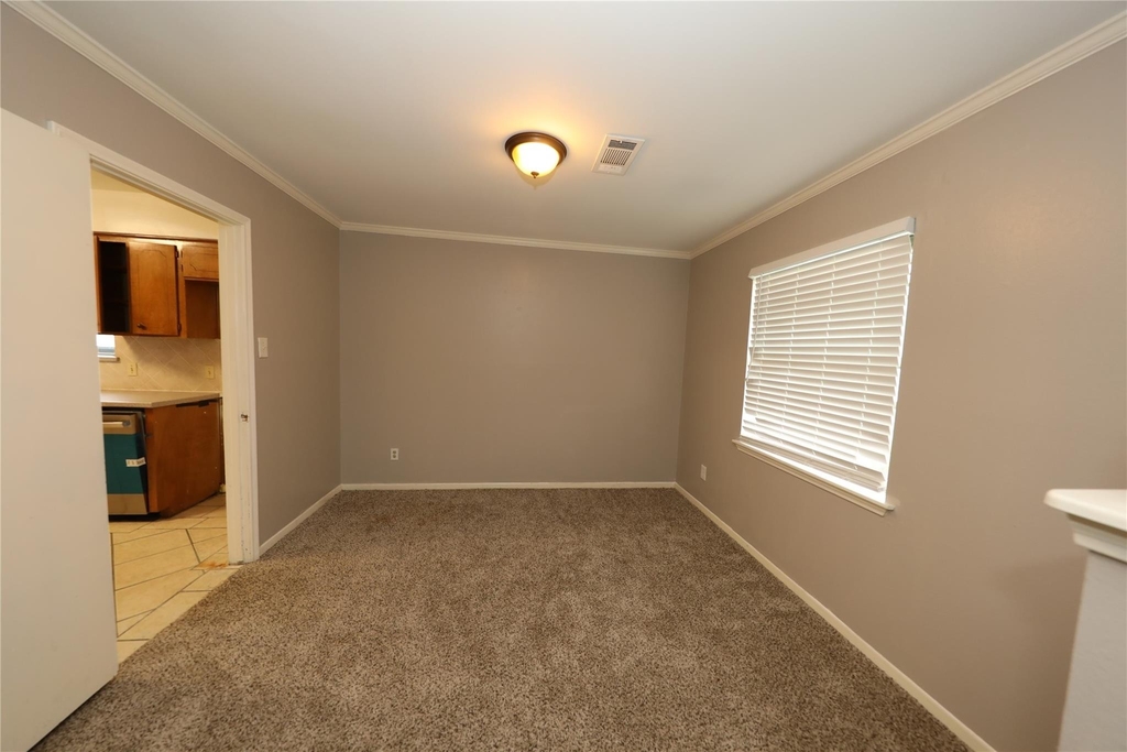 8519 Leader Street - Photo 3