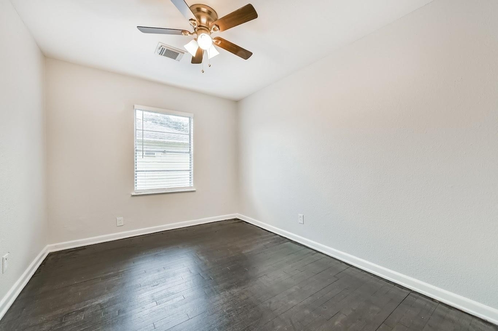 5855 Beldart Street - Photo 13