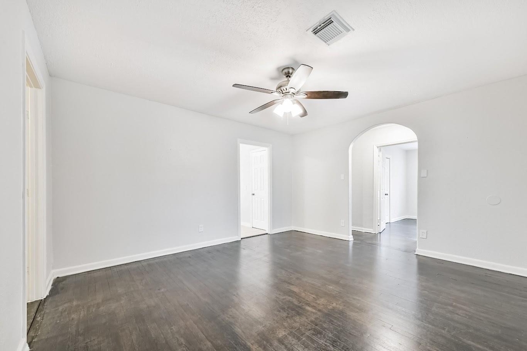5855 Beldart Street - Photo 9