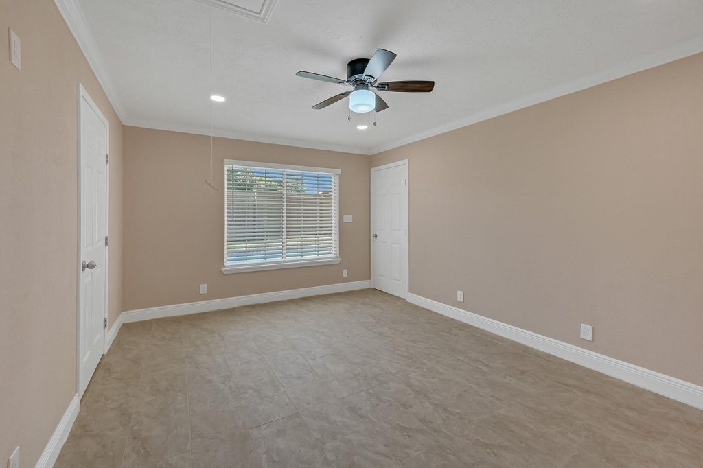 2910 Norwich Street - Photo 21