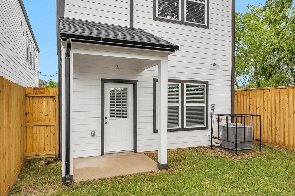 6918 Dumble Street - Photo 27