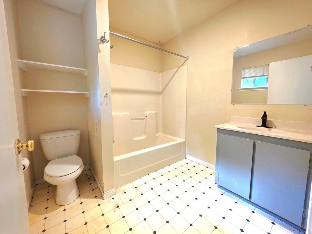 12105 Old County Road - Photo 9