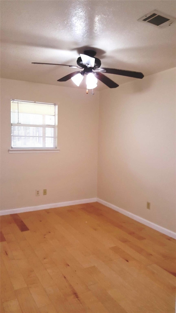 12105 Old County Road - Photo 7
