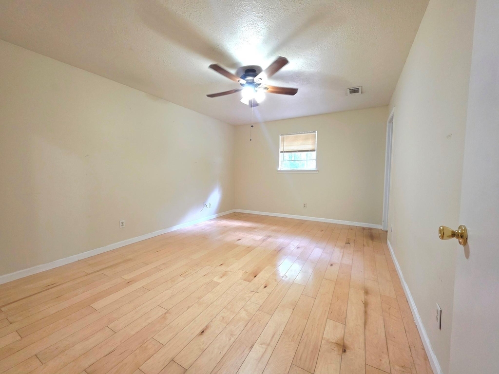 12105 Old County Road - Photo 7