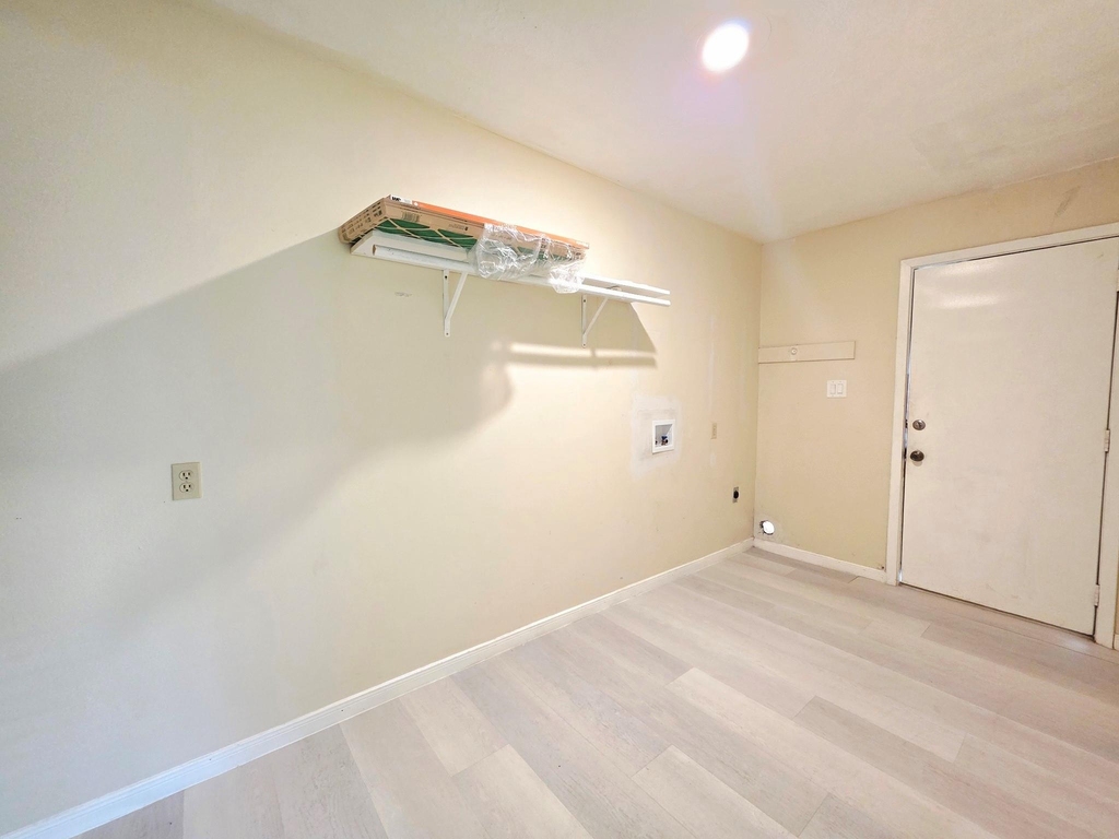 12105 Old County Road - Photo 13