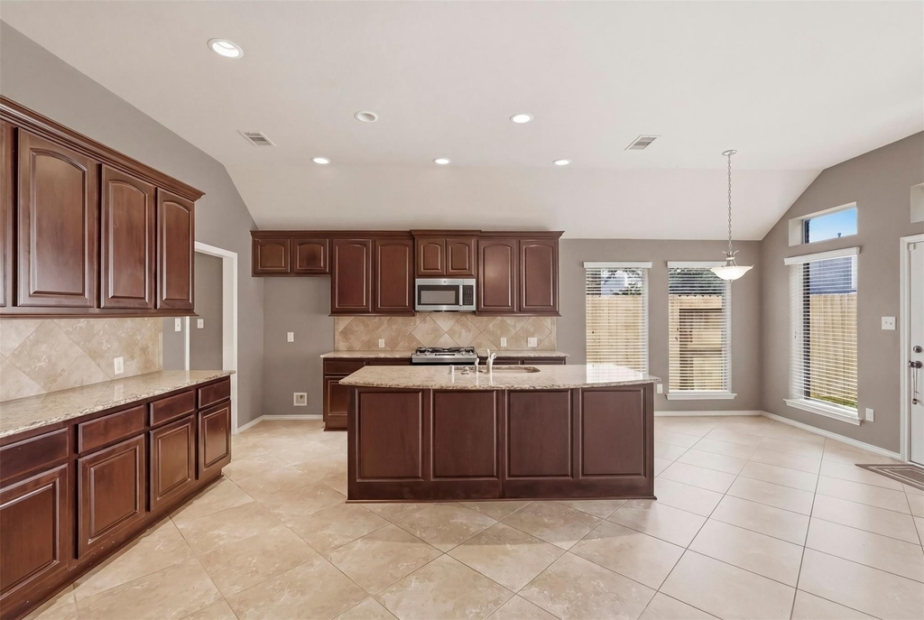 2935 Fair Chase Drive - Photo 2