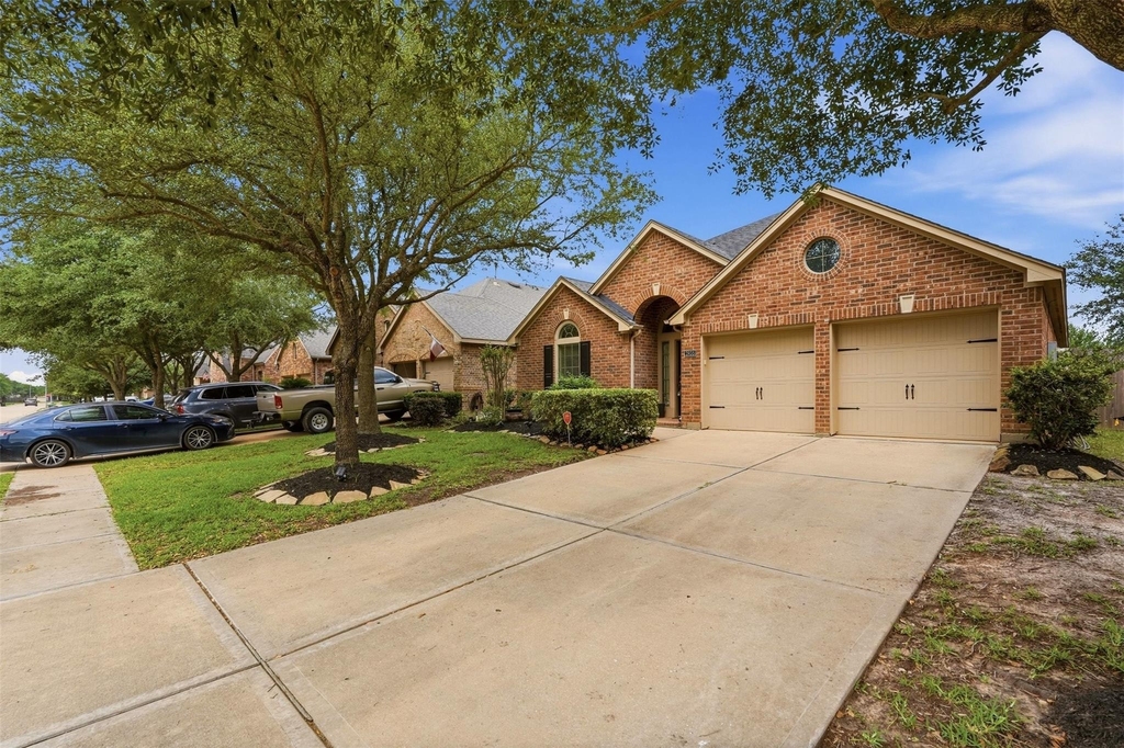 2935 Fair Chase Drive - Photo 1