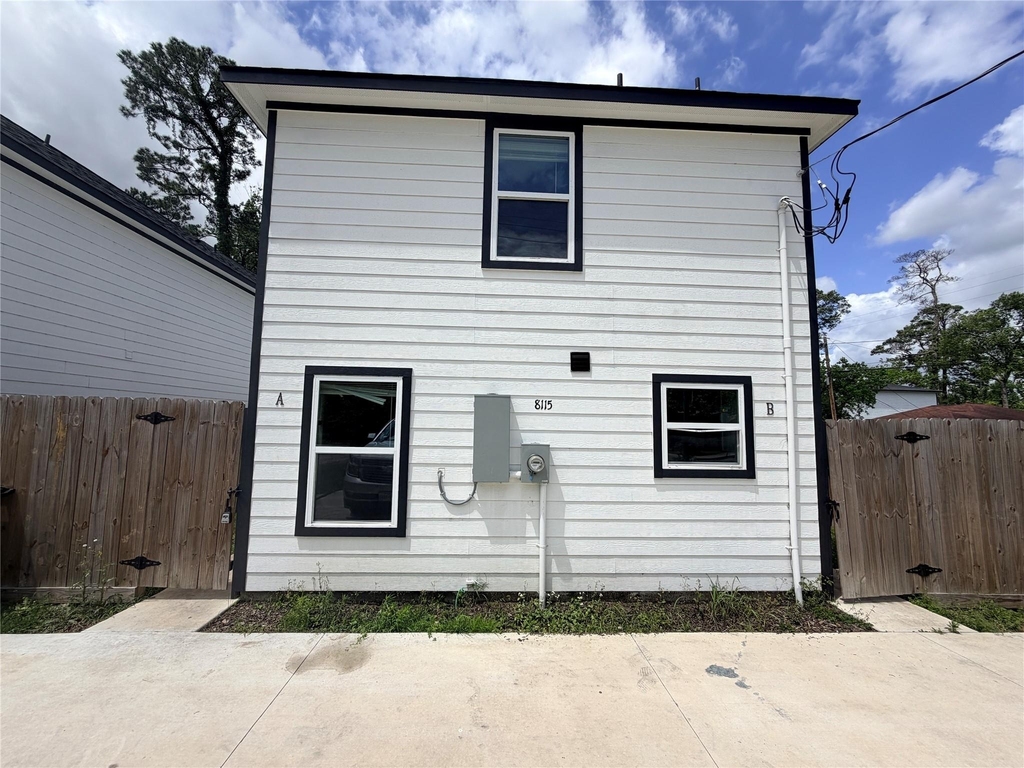 8115 Denton Street - Photo 0