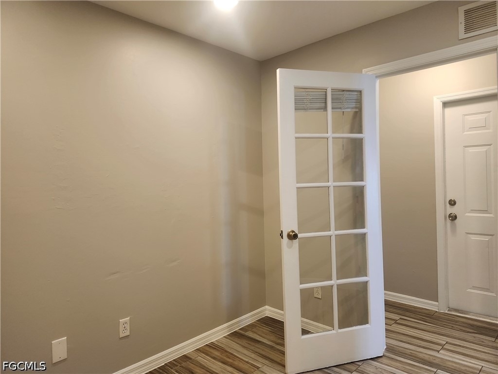 527 Hancock Bridge Parkway - Photo 18