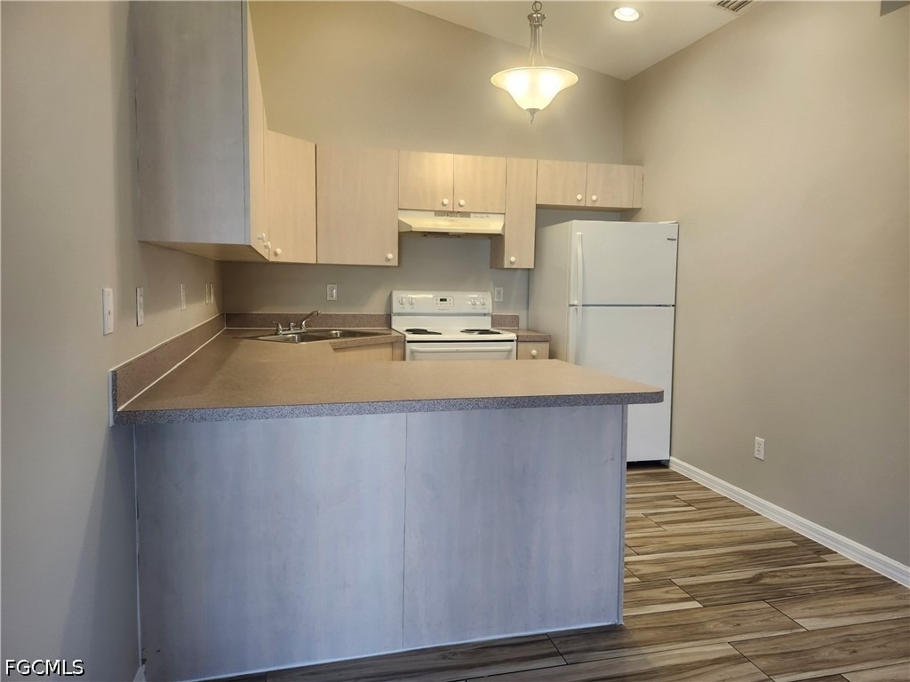 527 Hancock Bridge Parkway - Photo 5